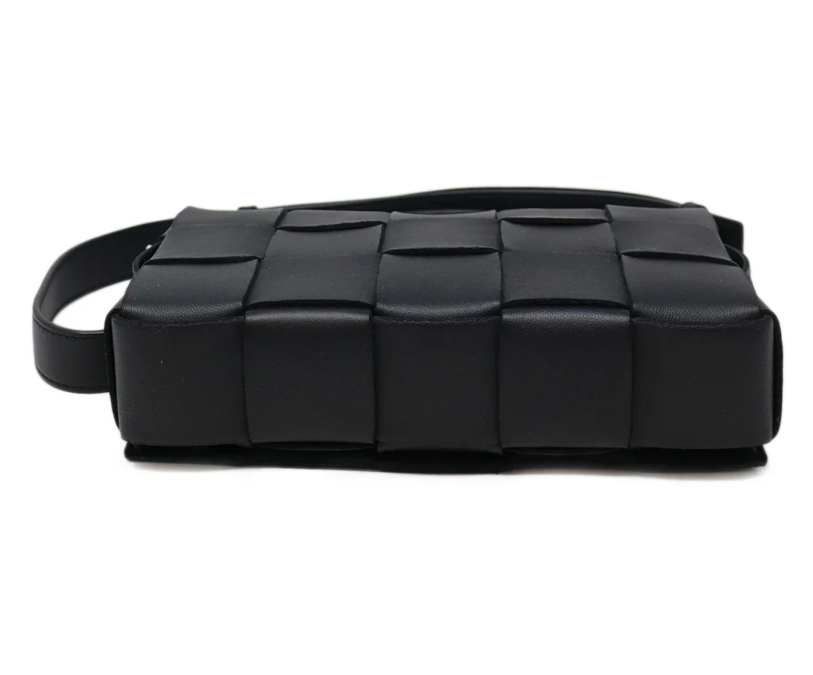 Bottega Veneta Black Woven Cassette Bag - Image 4