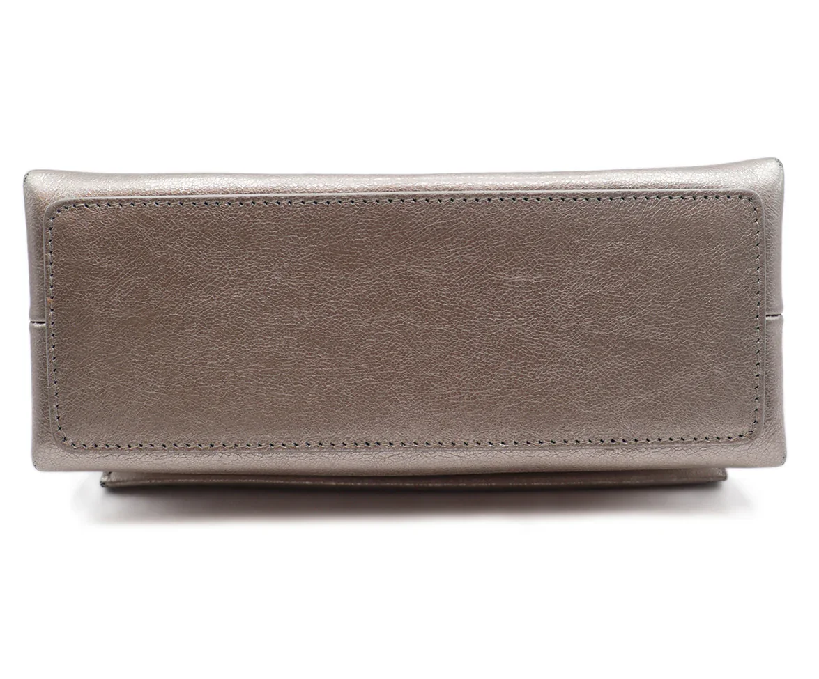 Brunello Cucinelli Metallic Silver Leather Shoulder Bag - Image 4