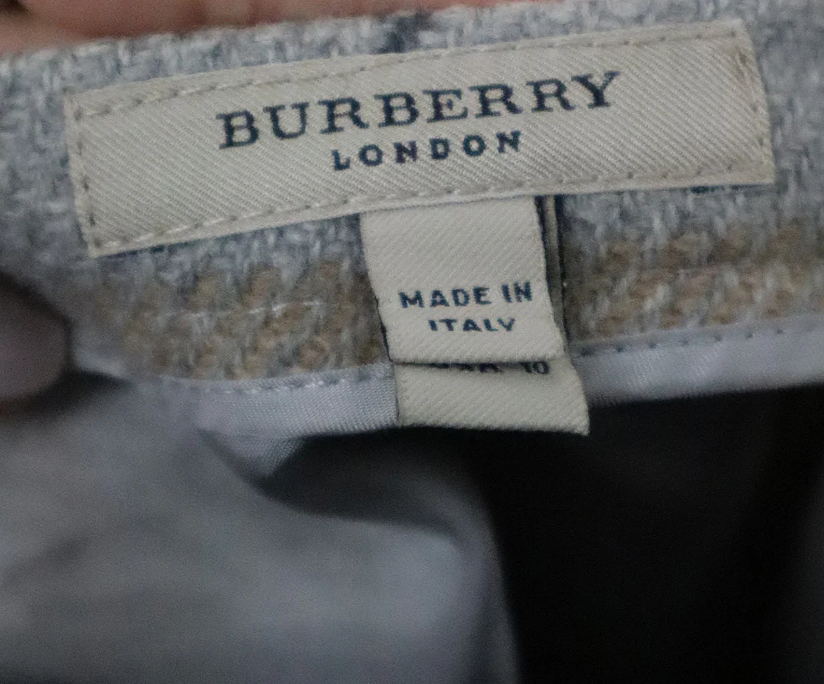 Burberry Grey & Beige Plaid Wool Skirt sz 10 - Image 4
