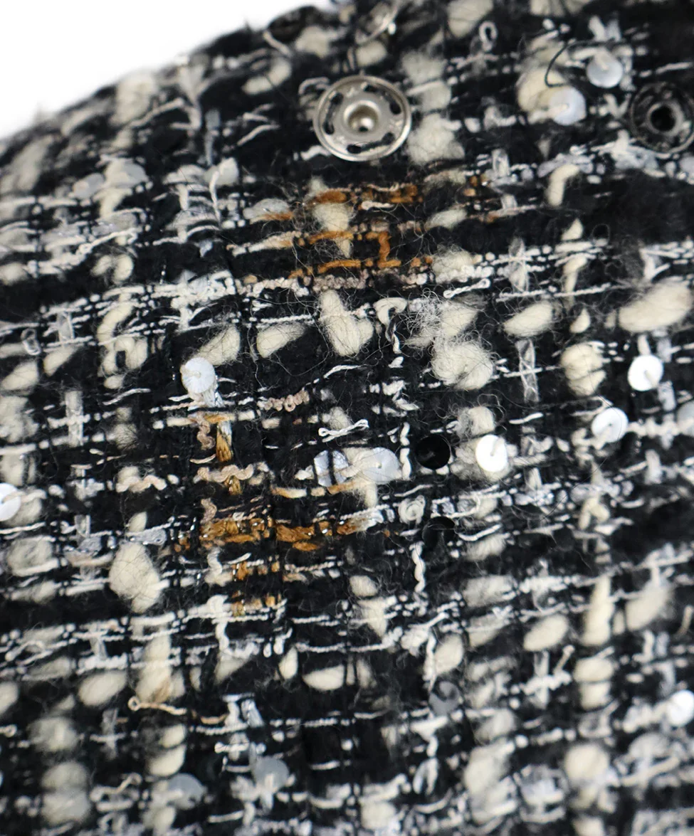 Chanel B&W Tweed Embellished Blazer sz 4 - Image 7
