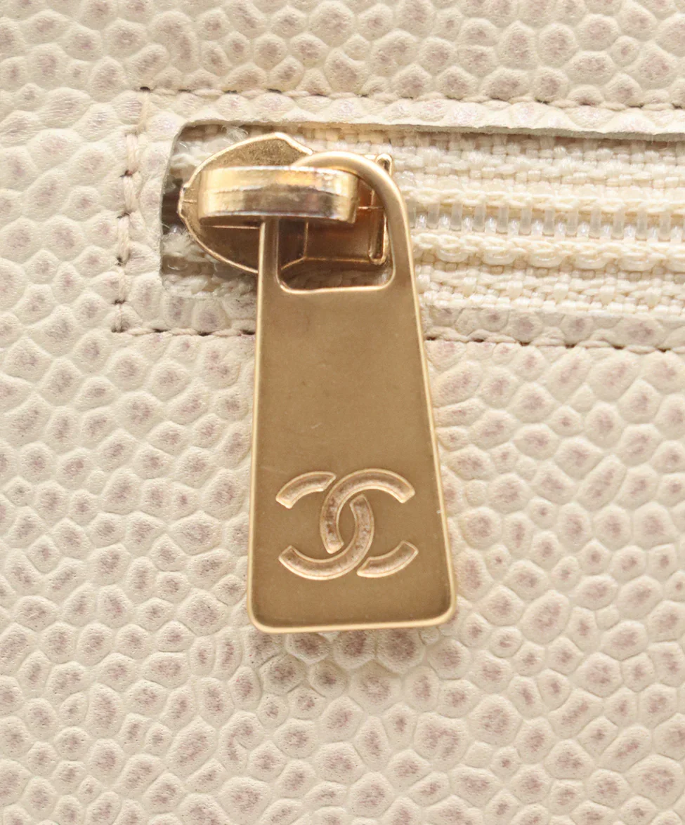 Chanel Beige Leather Wallet on Chain Crossbody Handbag - Image 11