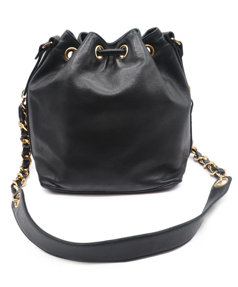Chanel Black & Gold Lambskin Leather Vintage Drawstring Shoulder Bag - Image 3