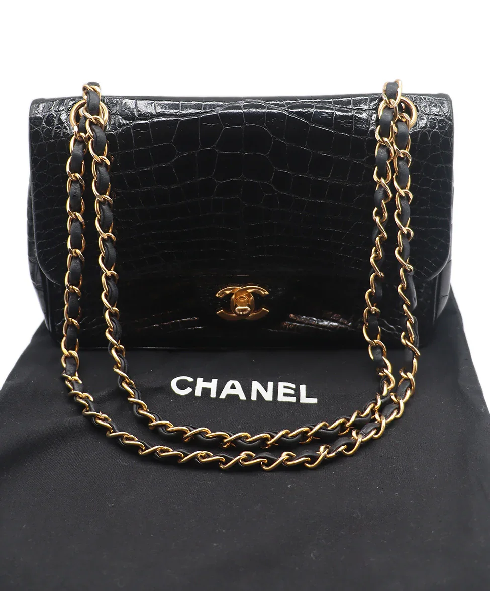 Chanel Black Leather Alligator Vintage Handbag - Image 6