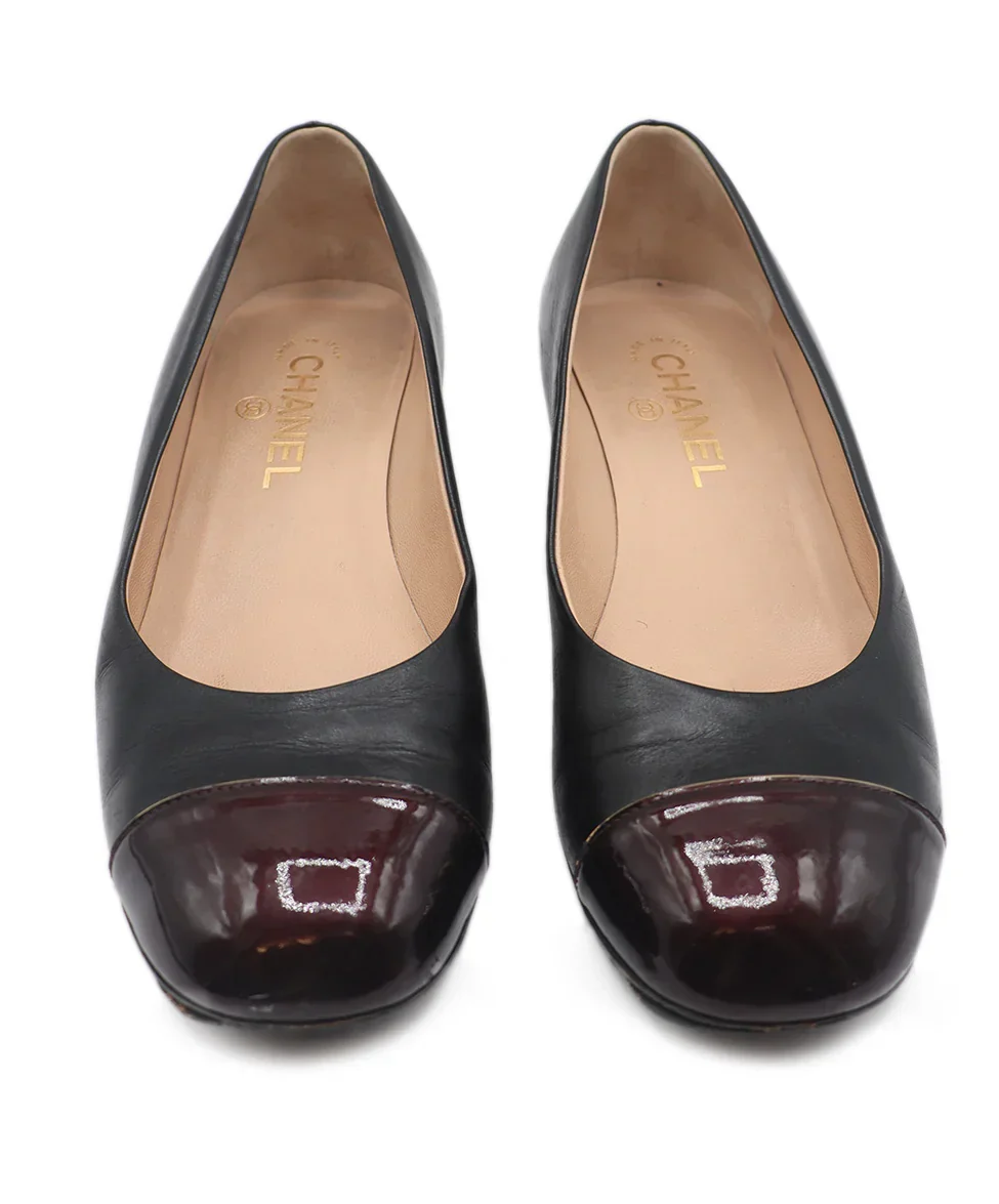 Chanel Black Leather Brown Patent Trim Flats Sz. 9 - Image 4