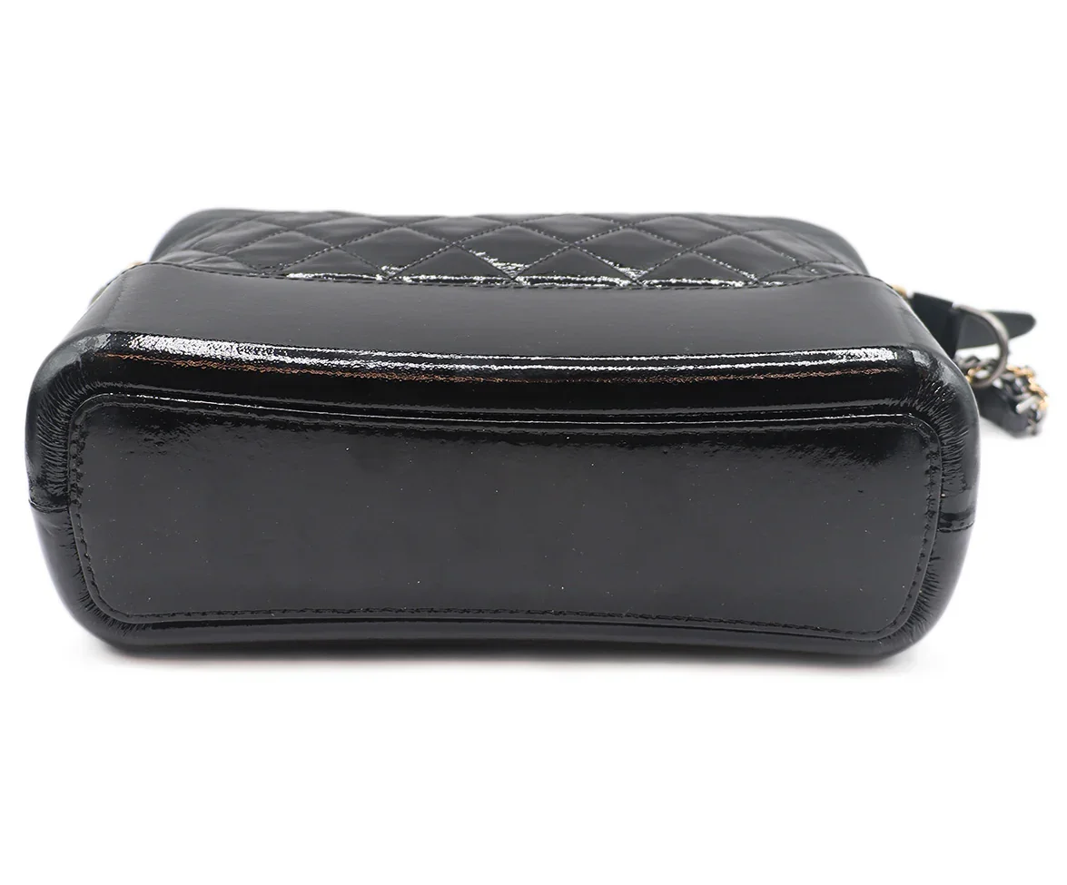 Chanel Black Leather Patent Trim Handbag - Image 4