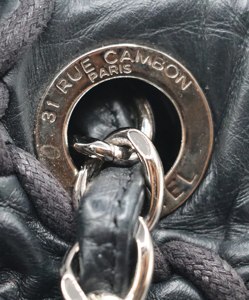 Chanel Black Leather Topstitching Flap Handbag - Image 11