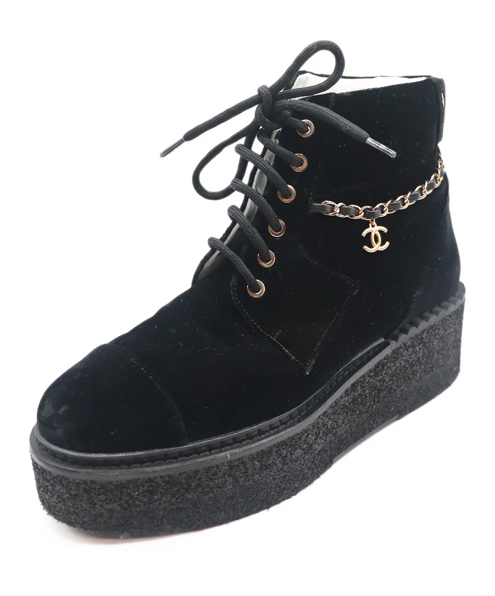Chanel Black Velvet Platform Booties sz. 9.5