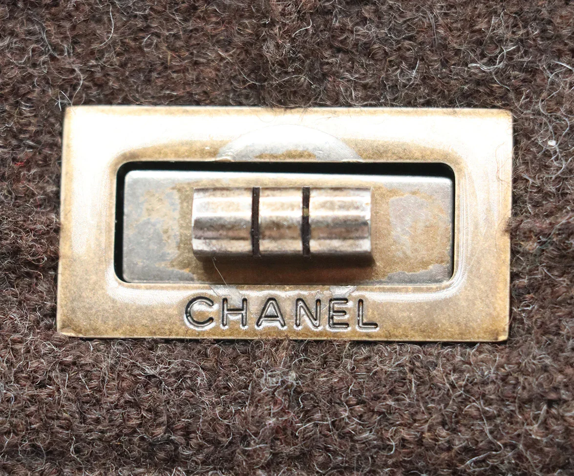 Chanel Brown Flannel Wool Handbag - Image 10