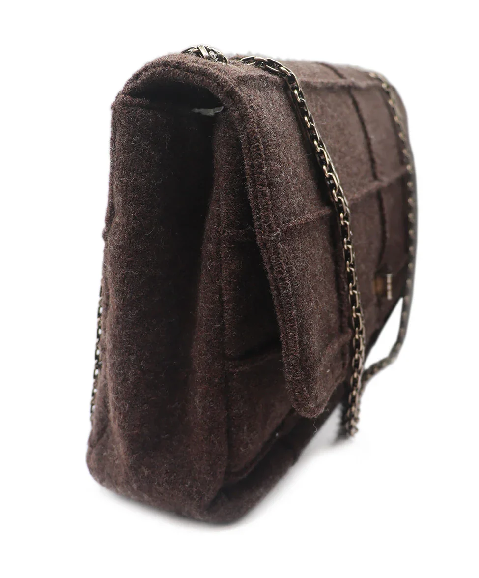Chanel Brown Flannel Wool Handbag - Image 2