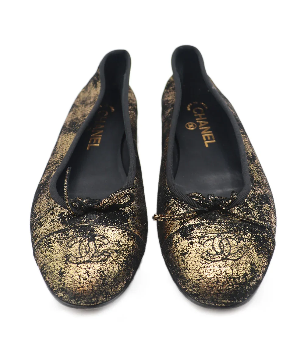 Chanel Metallic Gold & Black Ballet Flats Sz. 9 - Image 4