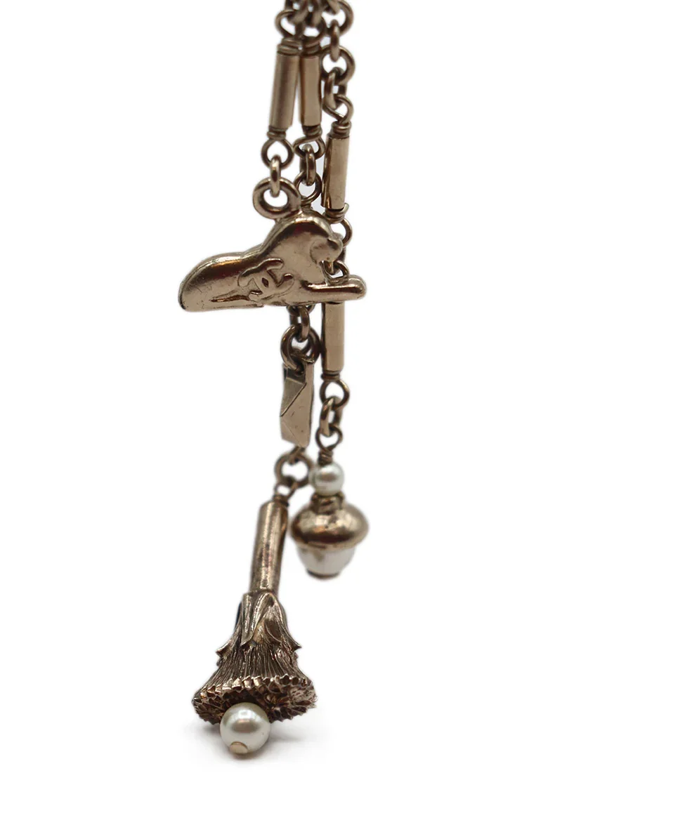 Chanel Metallic Gold Metal & Pearl Dangle Earrings - Image 5