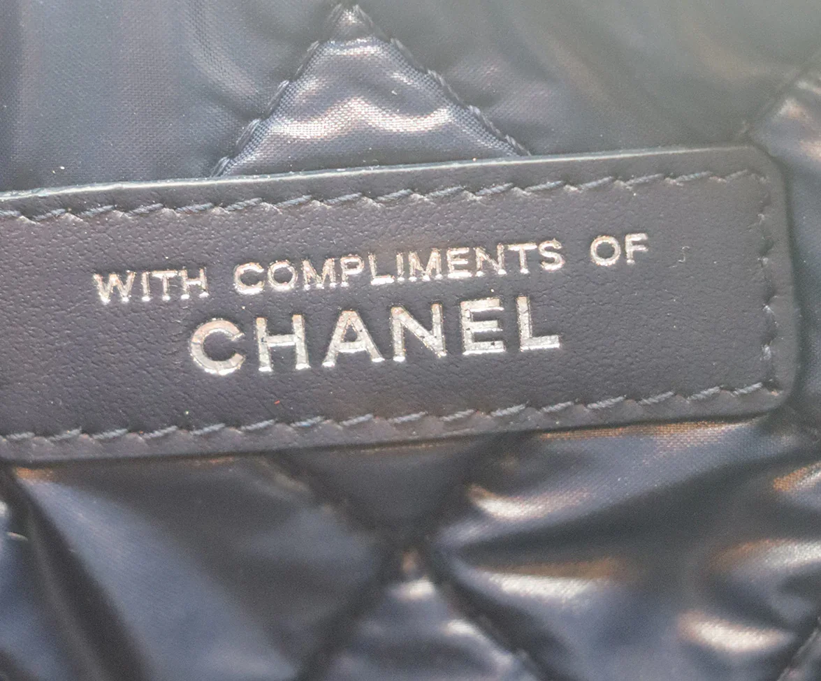 Chanel Navy Caviar Leather Cosmetic Pouch - Image 9