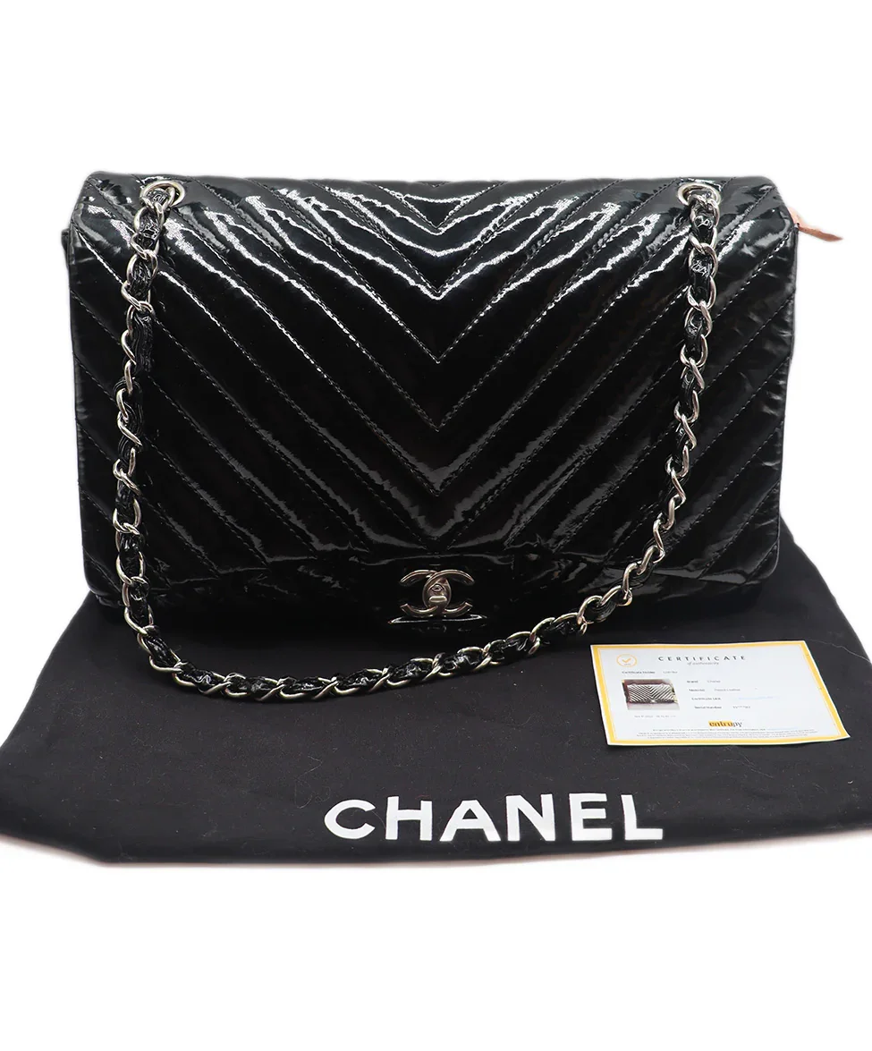Chanel Black Patent Leather Jumbo Flap - Image 6