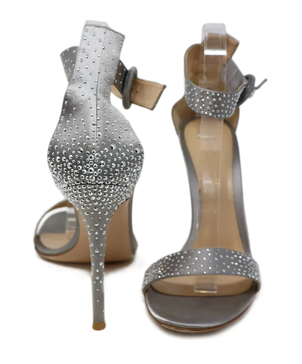 Gianvito Rossi Grey Satin Studded Heels sz 8.5 - Image 3