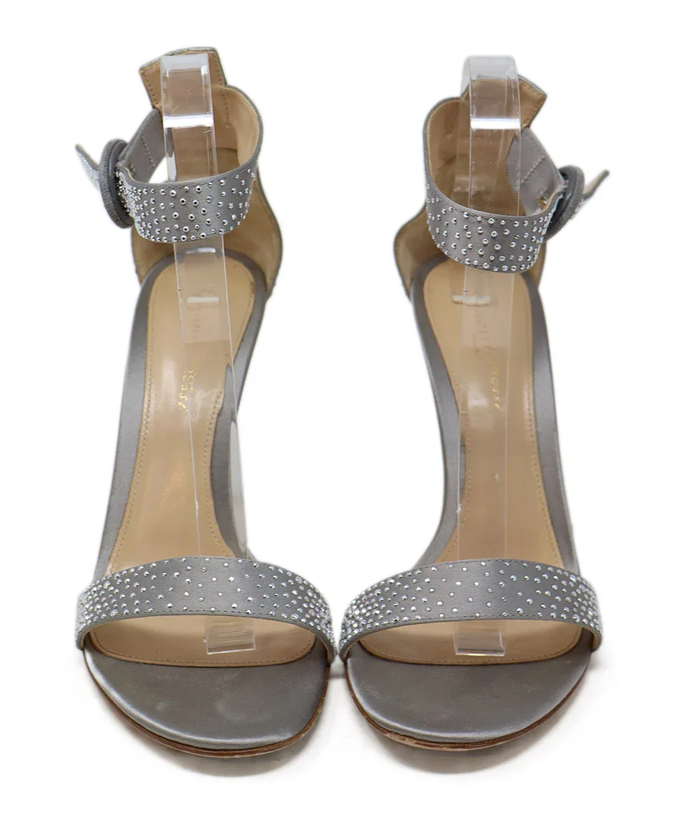 Gianvito Rossi Grey Satin Studded Heels sz 8.5 - Image 4