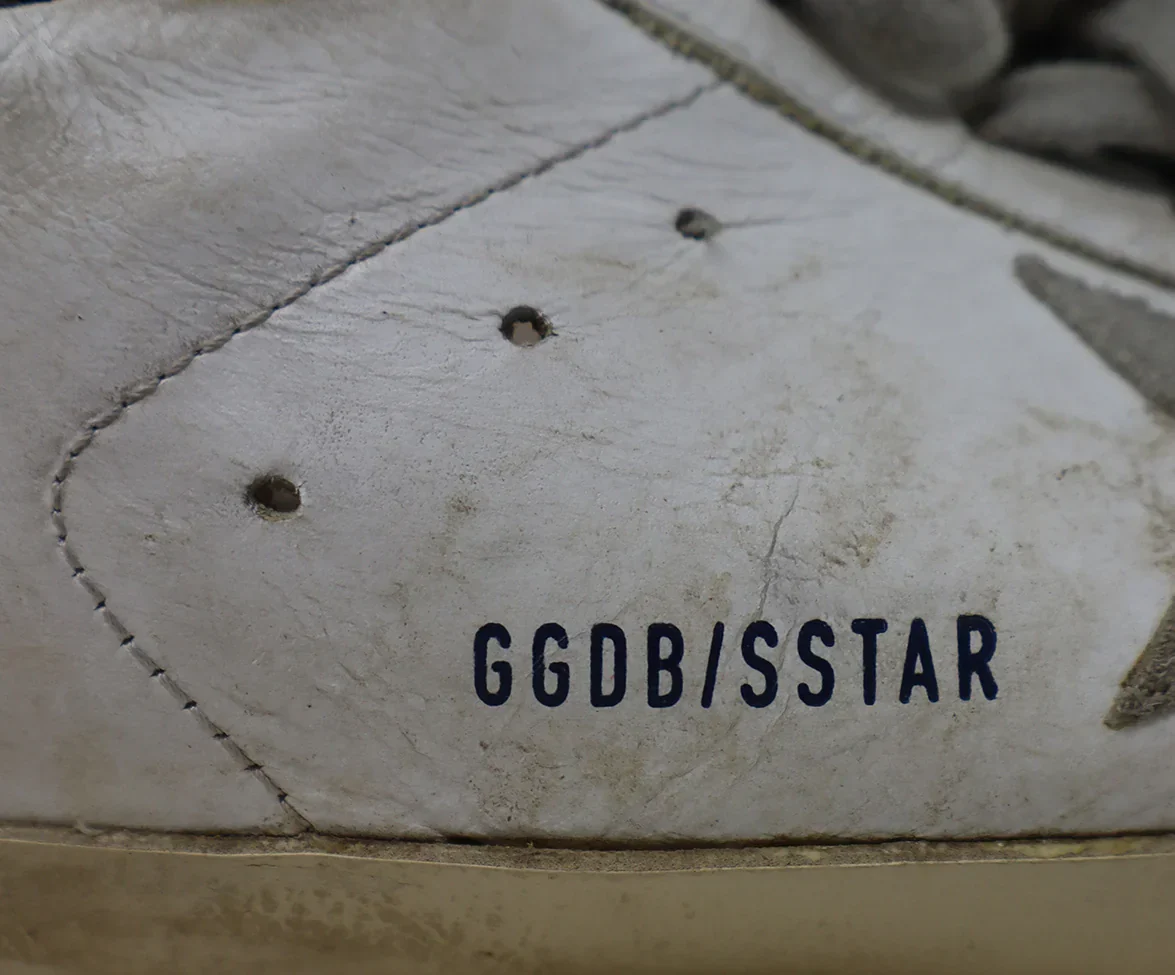 Golden Goose White Distressed Leather & Navy Sneakers sz 10 - Image 7