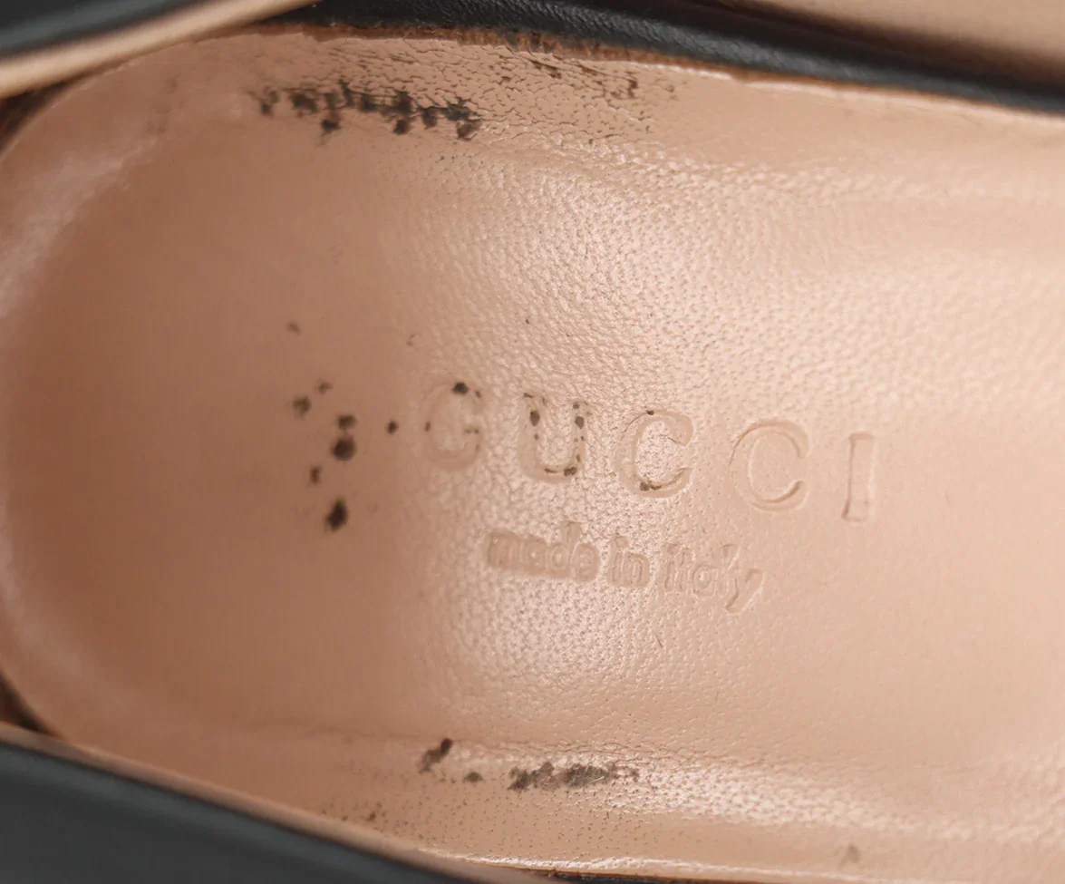 Gucci Black Leather & Gold Horsebit Heels - Image 7