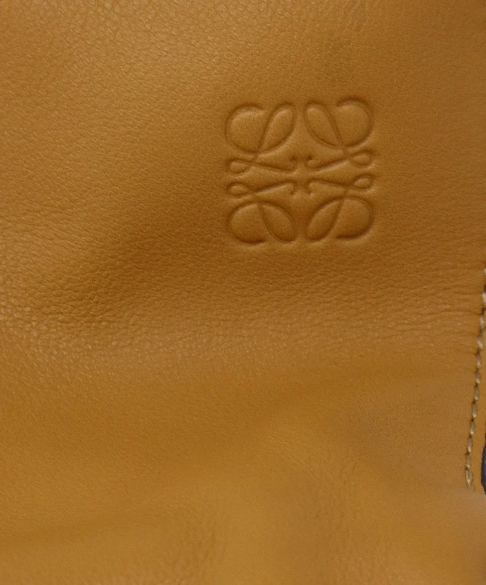Loewe Tan Leather Flamenco Bag - Image 8