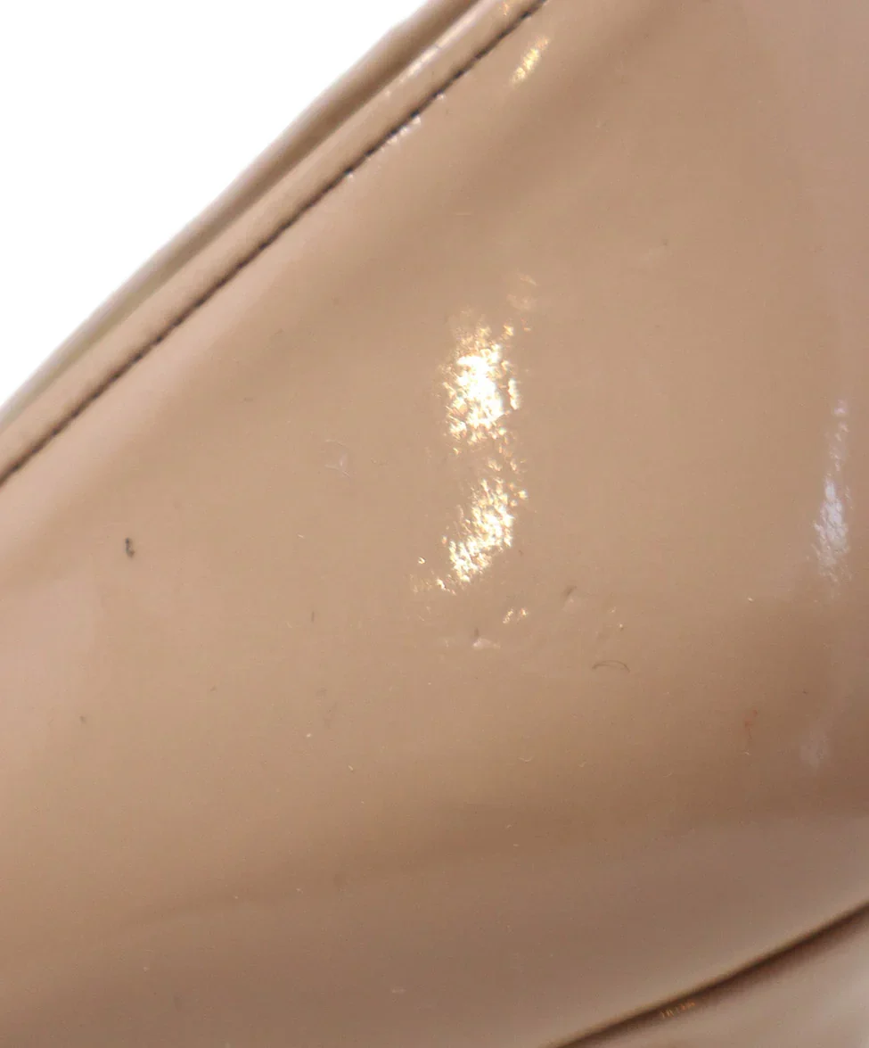 Manolo Blahnik Nude Patent Leather Heels sz 9 - Image 8