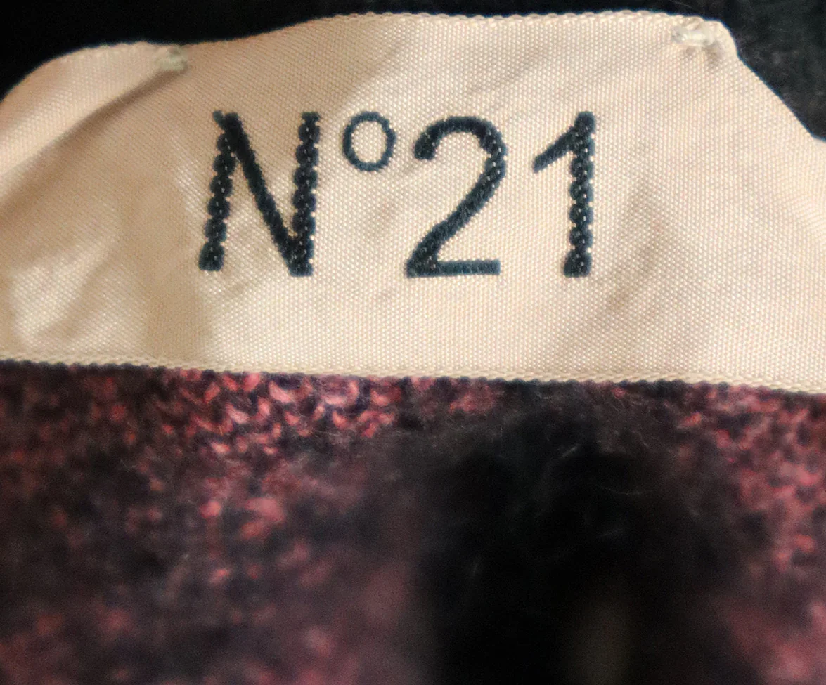 N. 21 Red Pink & Green Leopard Print Sweater sz 4 - Image 4