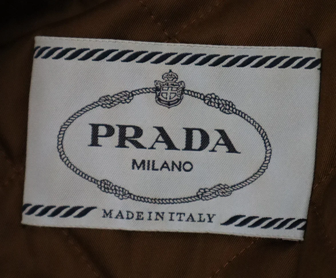 Prada Black Nylon & Brown Fur Trim Coat sz 12 - Image 4