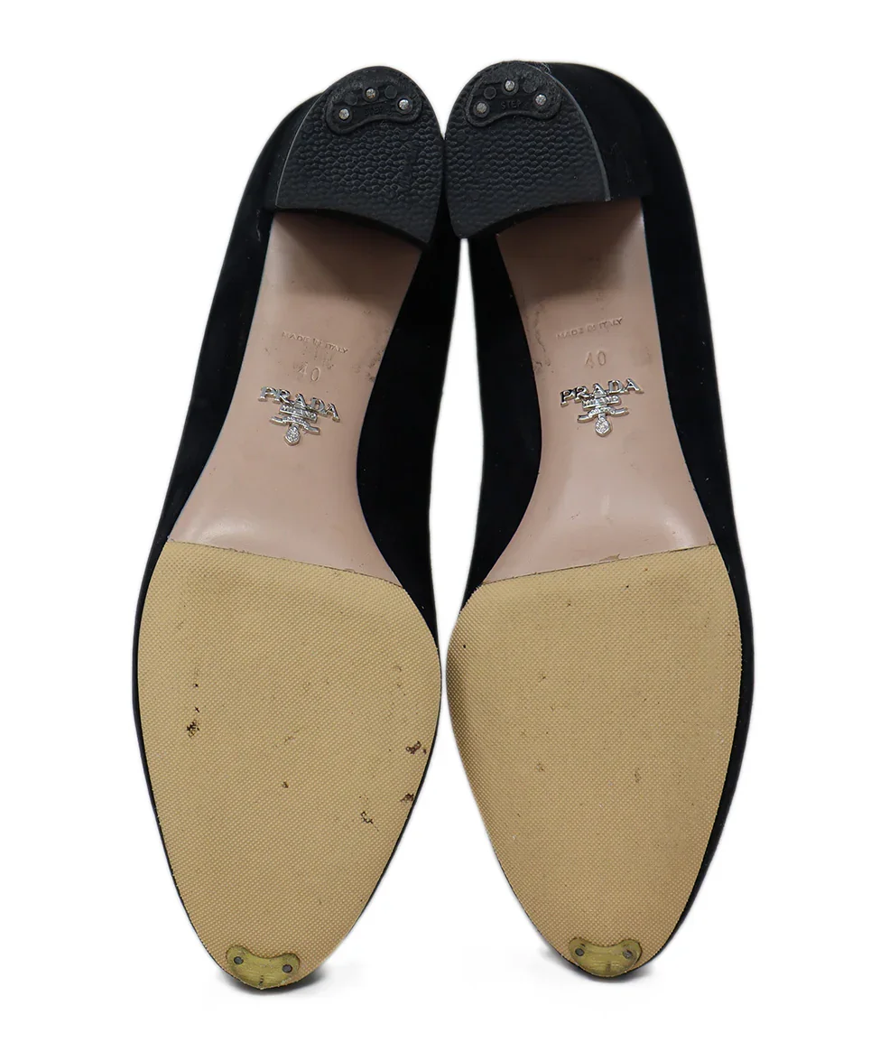 Prada Black Suede Heels sz 10 - Image 5
