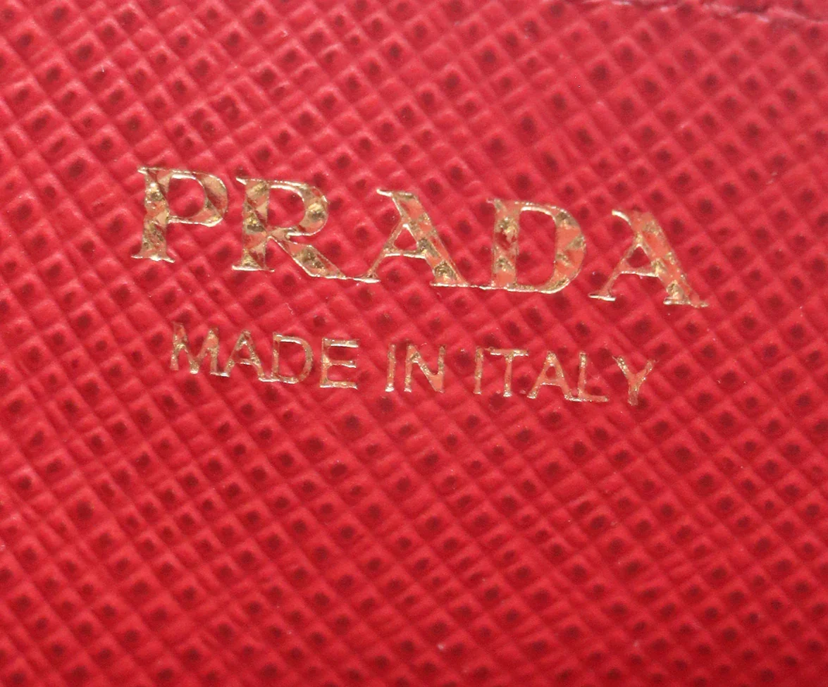 Prada Red Leather Wrislet Handbag - Image 8