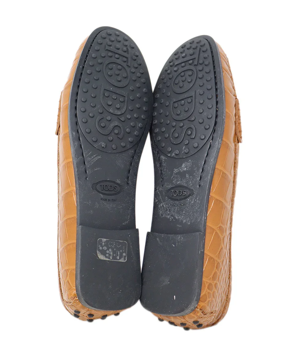 Tod's Tan Pressed Leather Loafers sz 7.5 - Image 5