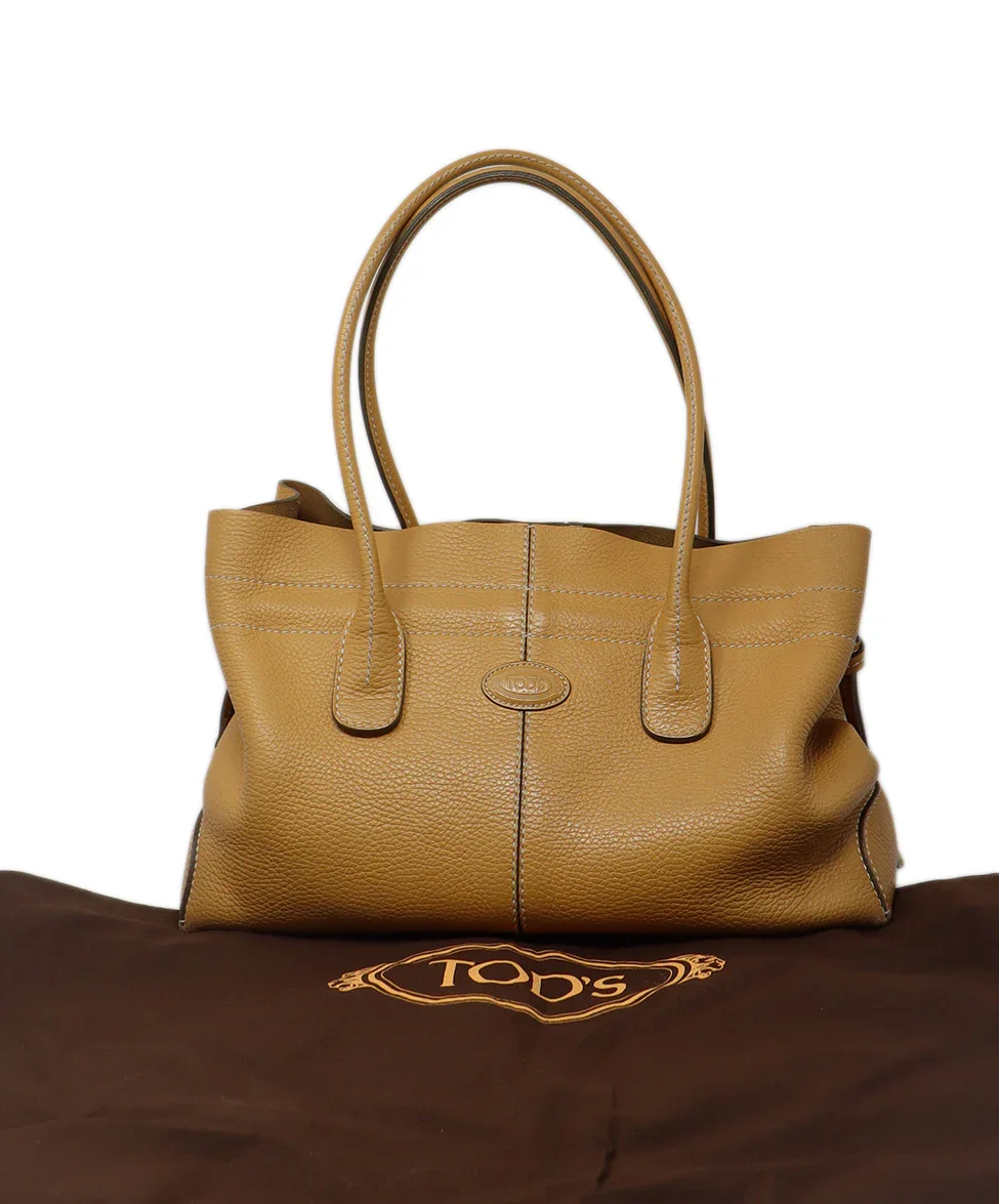 Tod's Neutral Tan Leather Tote Handbag - Image 6