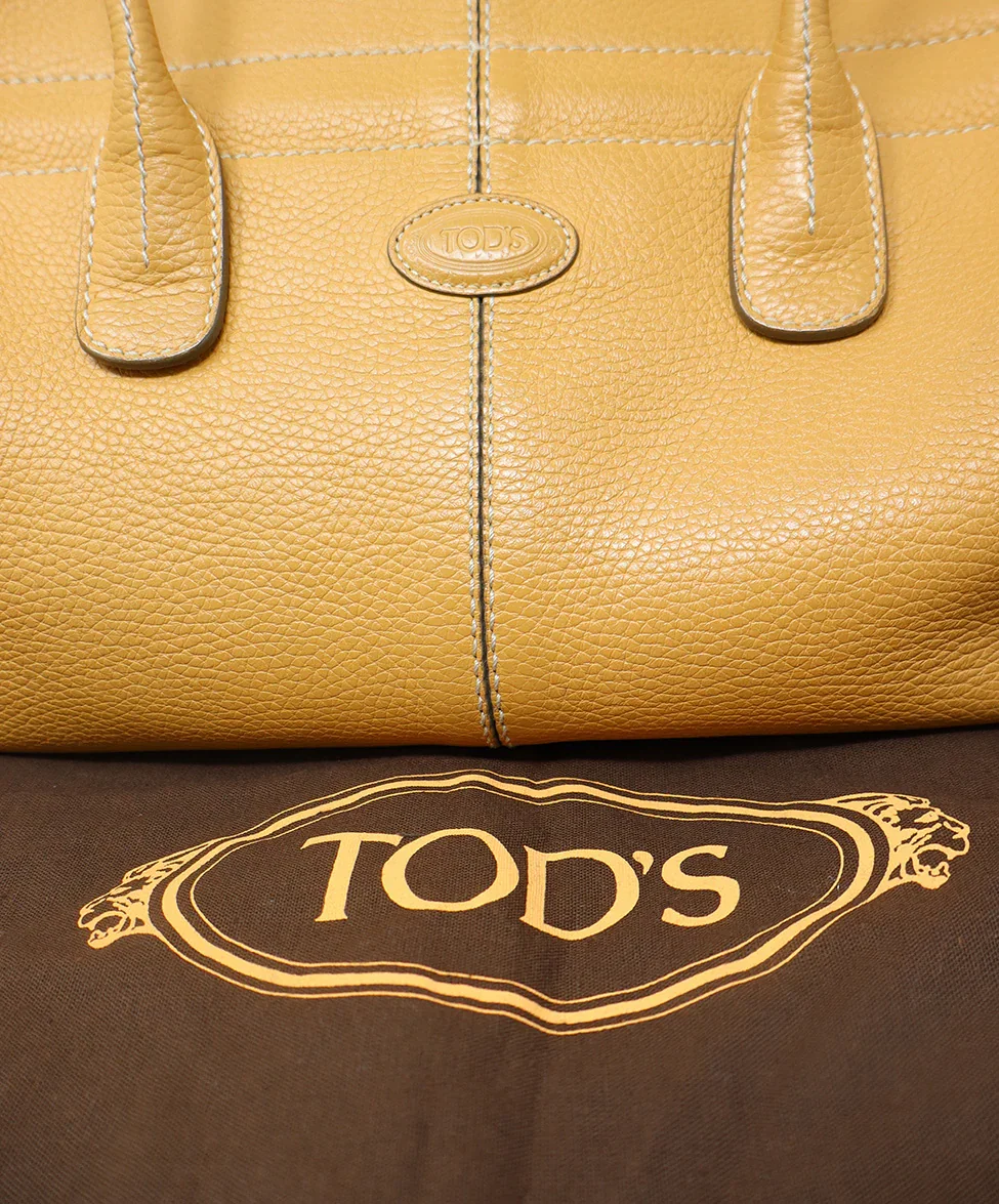 Tod's Neutral Tan Leather Tote Handbag - Image 9